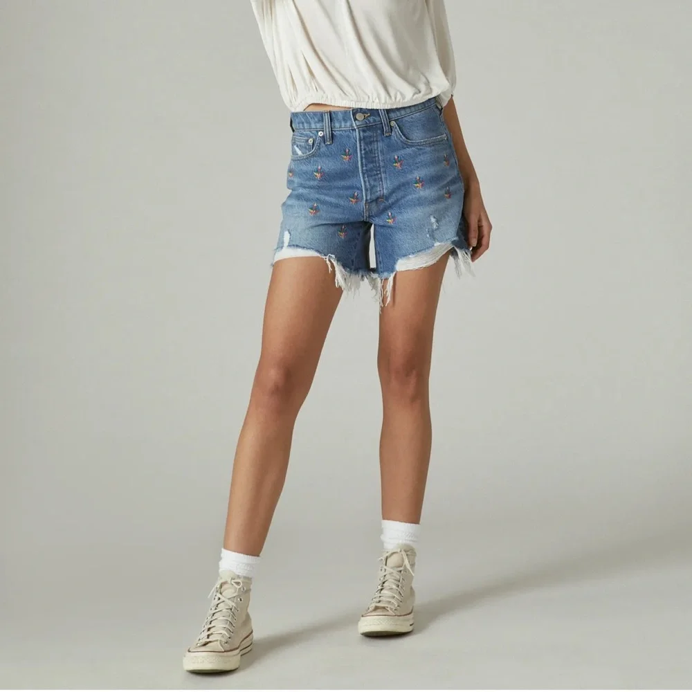 Lucky Brand | Lucky Legend 90s Midi Shorts Embroidered High Rise 5